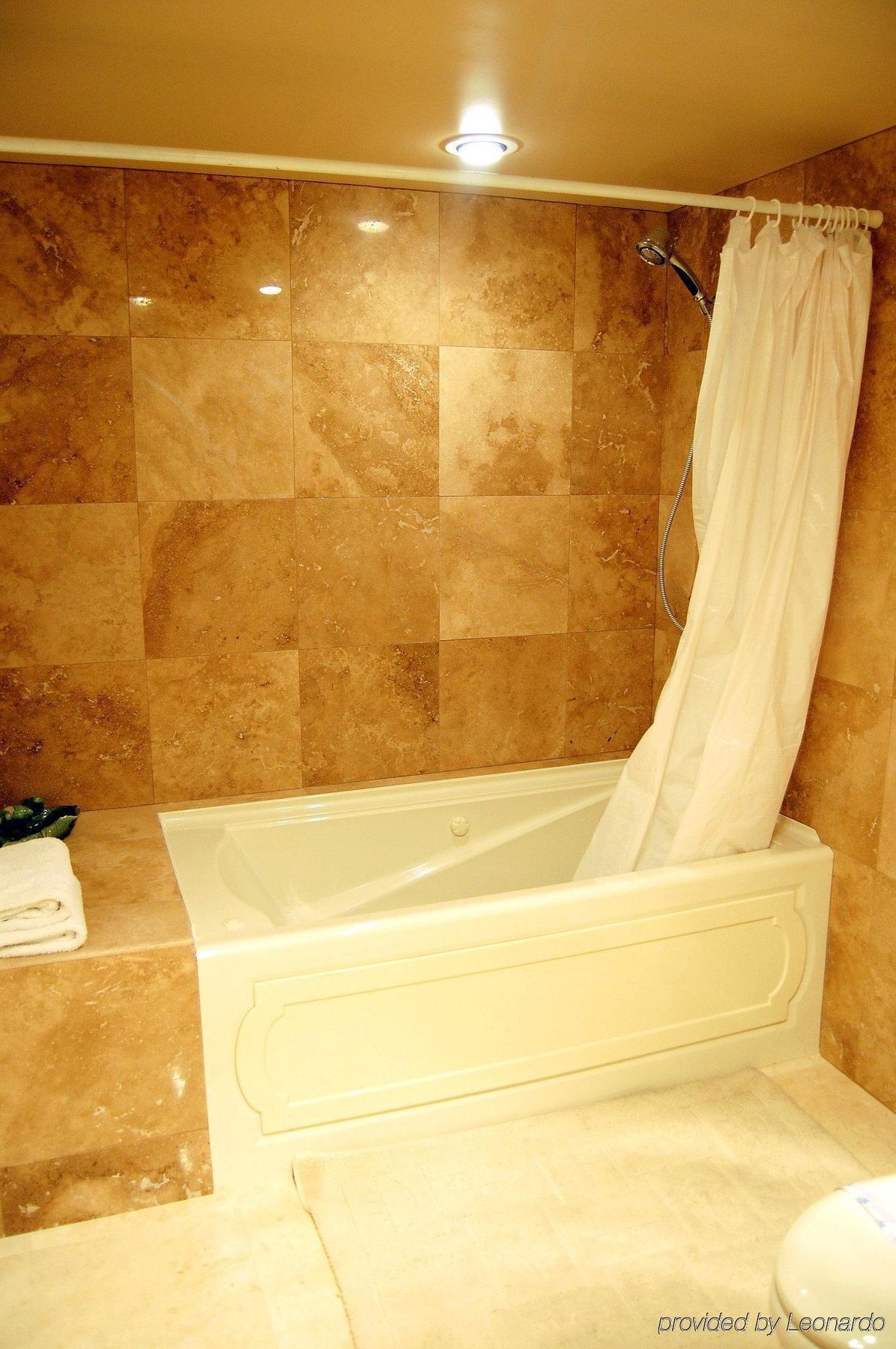 Rosarito Inn 4*