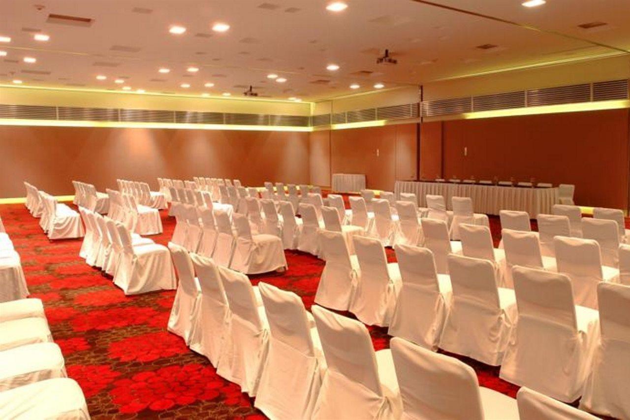 Emporio Ixtapa Hotel 5*
