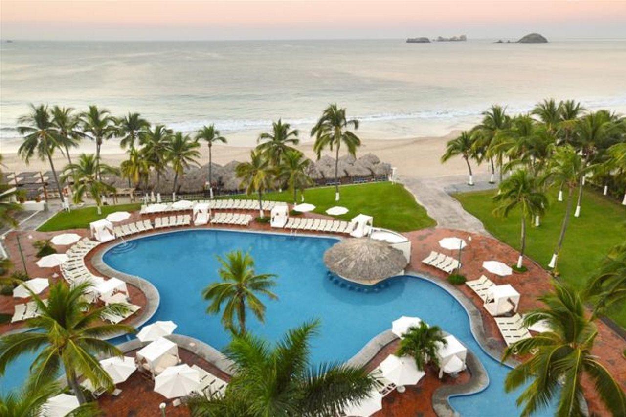 Emporio Ixtapa Hotel