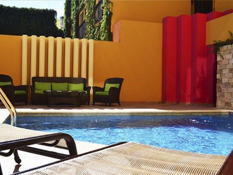 Plaza Colonial Hotel 4*