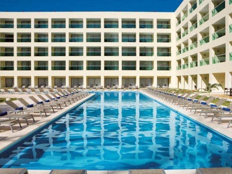 Dreams Huatulco & Resort