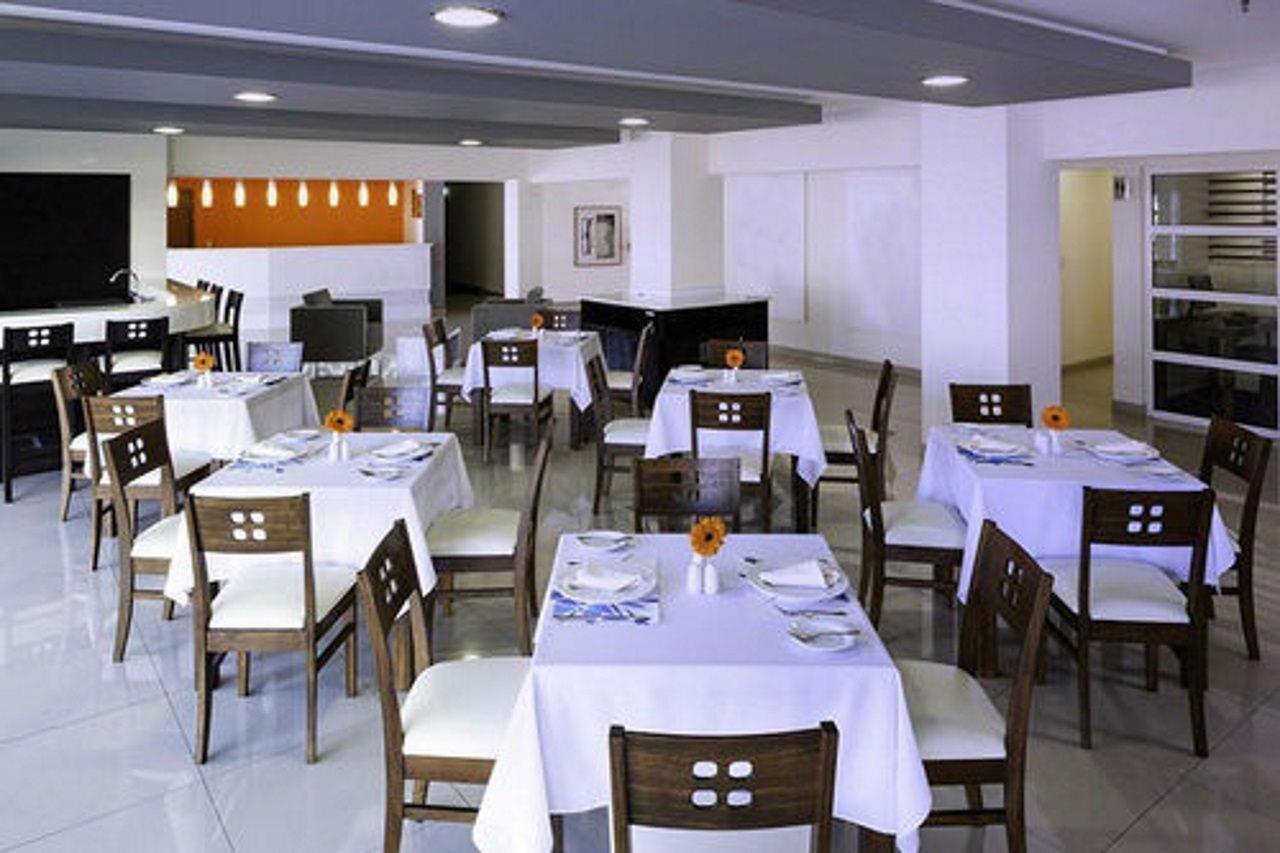 Copper Canyon Boutique 4*