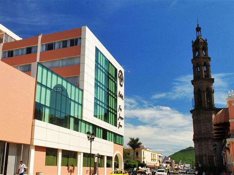 Fray Junipero Serra 4*