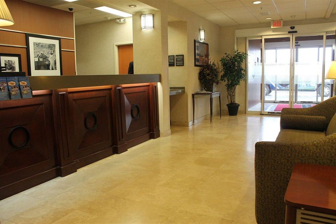 Hampton Airport-galerias Hotel 4*