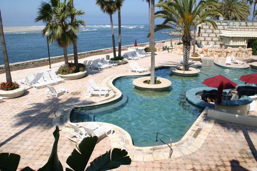 Hotel Estero 4*