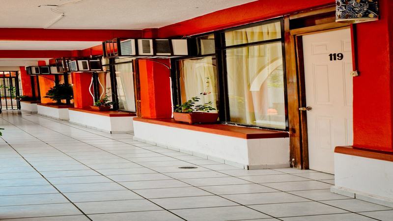 Hotel Tropicana 3*