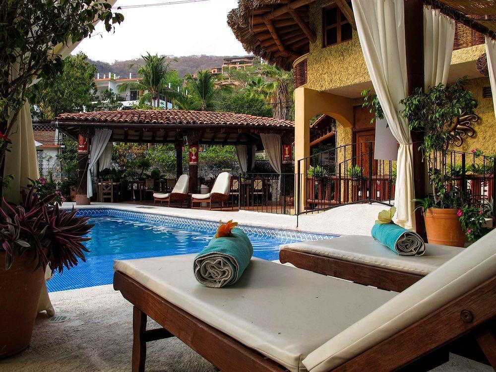Azucenas Zihuatanejo