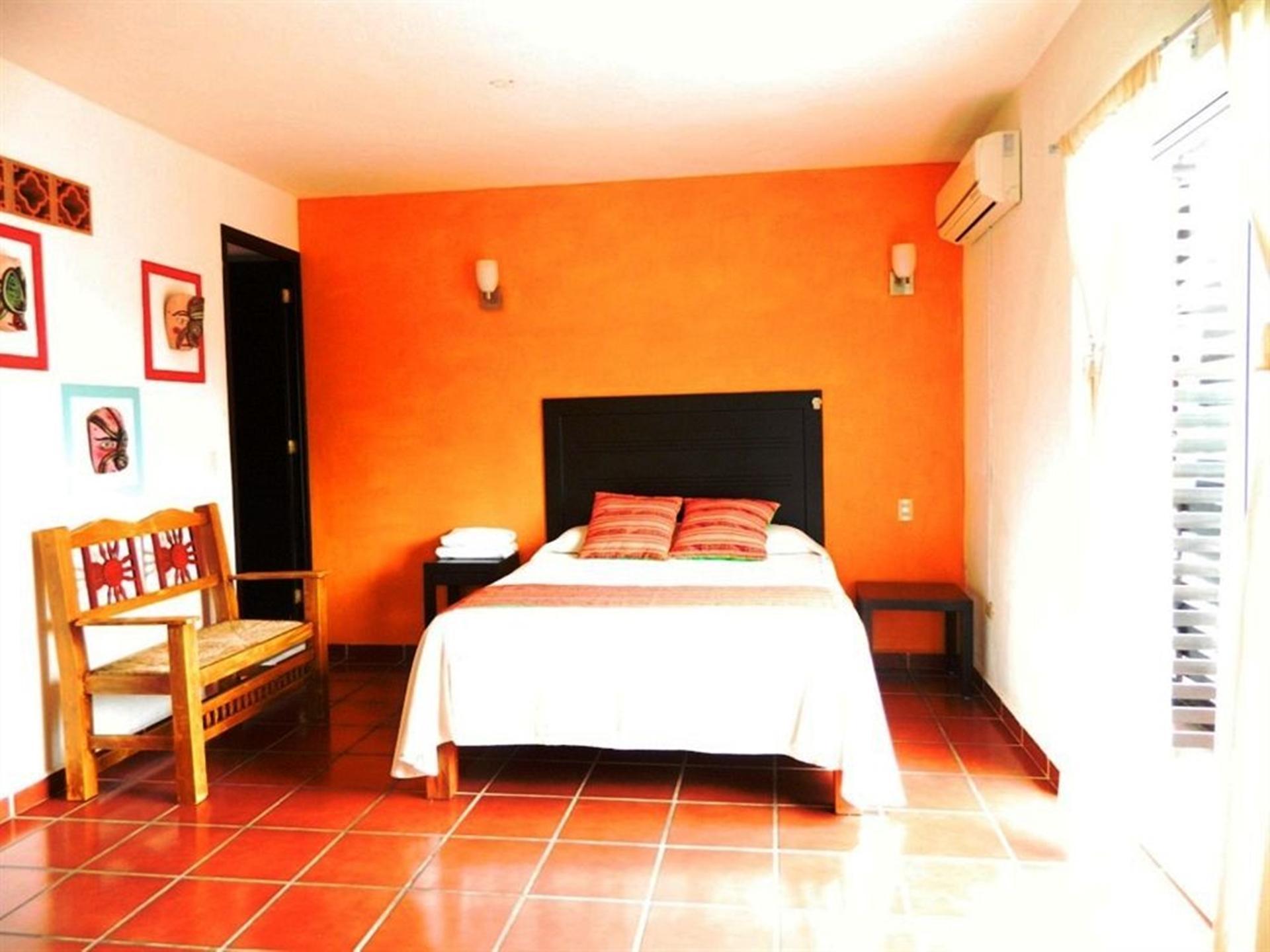 Hotel La Iguana Vallarta Lgbt Adults Only - Romantic Zone - Party Clubbing Street Puerto Vallarta