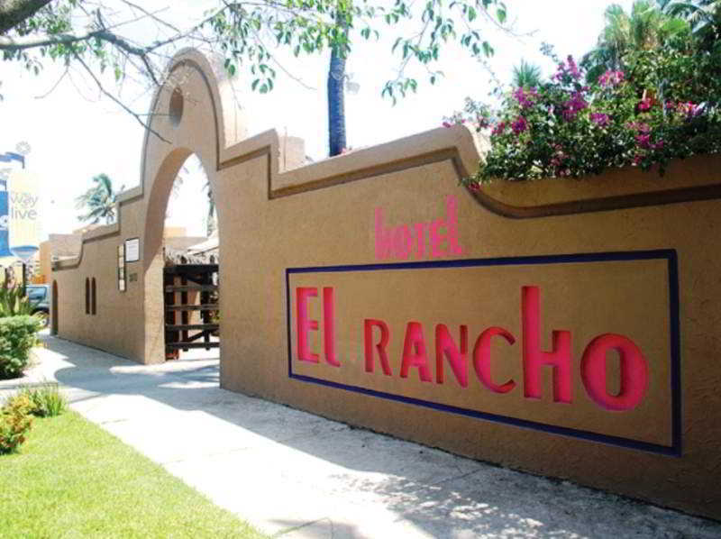 Aparthotel El Rancho 3*