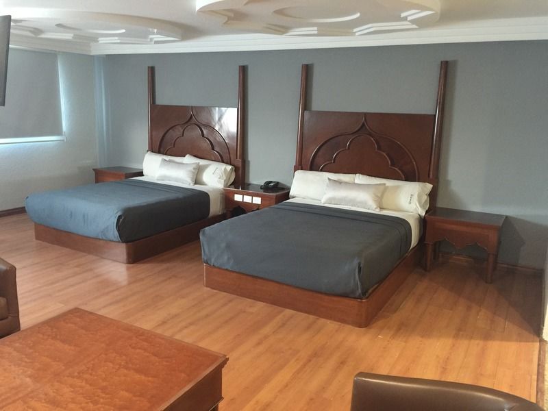 Hotel Mx Congreso Mexico City