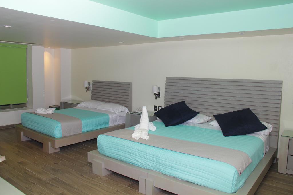 Villas Maria Isabel Aparthotel