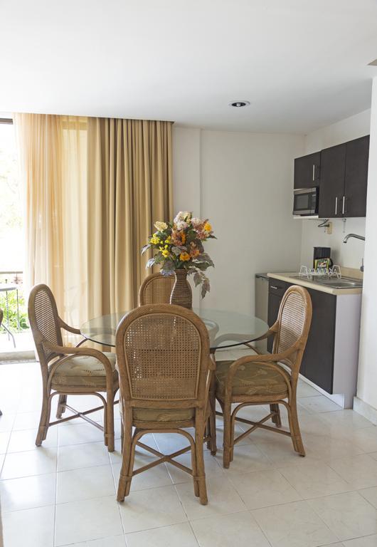 Del Paseo Hotel 4*