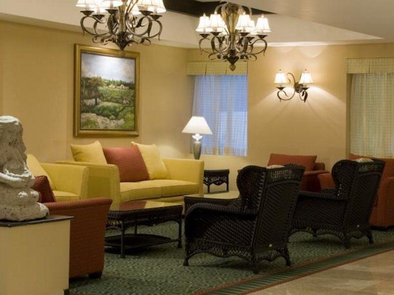 Hotel Courtyard By Marriott Cancun Airport 4*