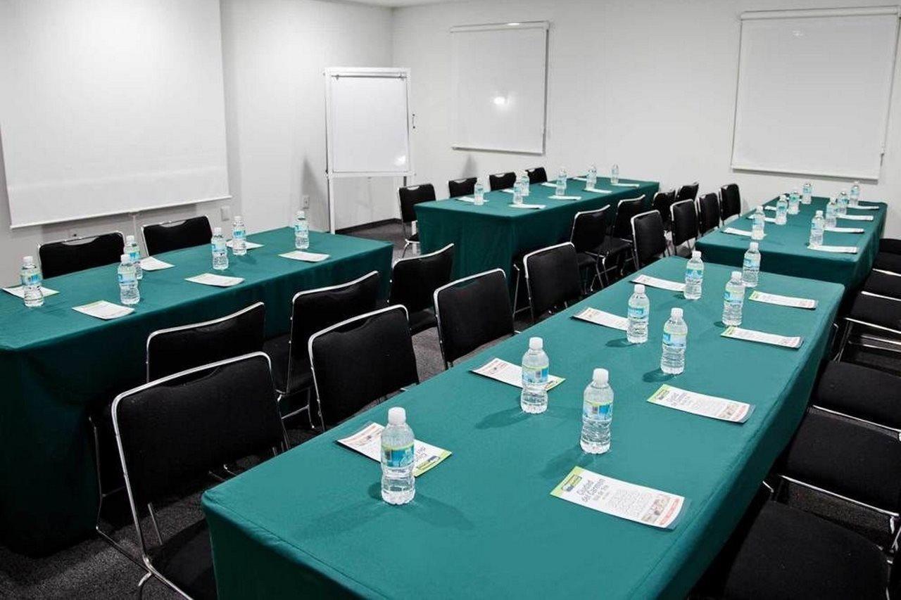 Express Junior By Marriott Aeropuerto 3*