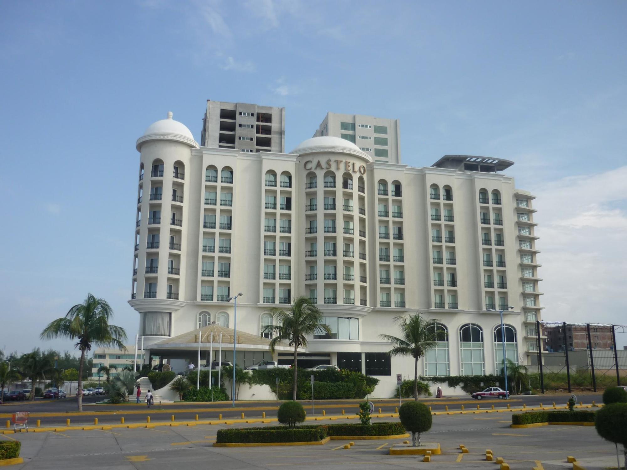 Hotel Ramada Plaza By Wyndham Veracruz 4*