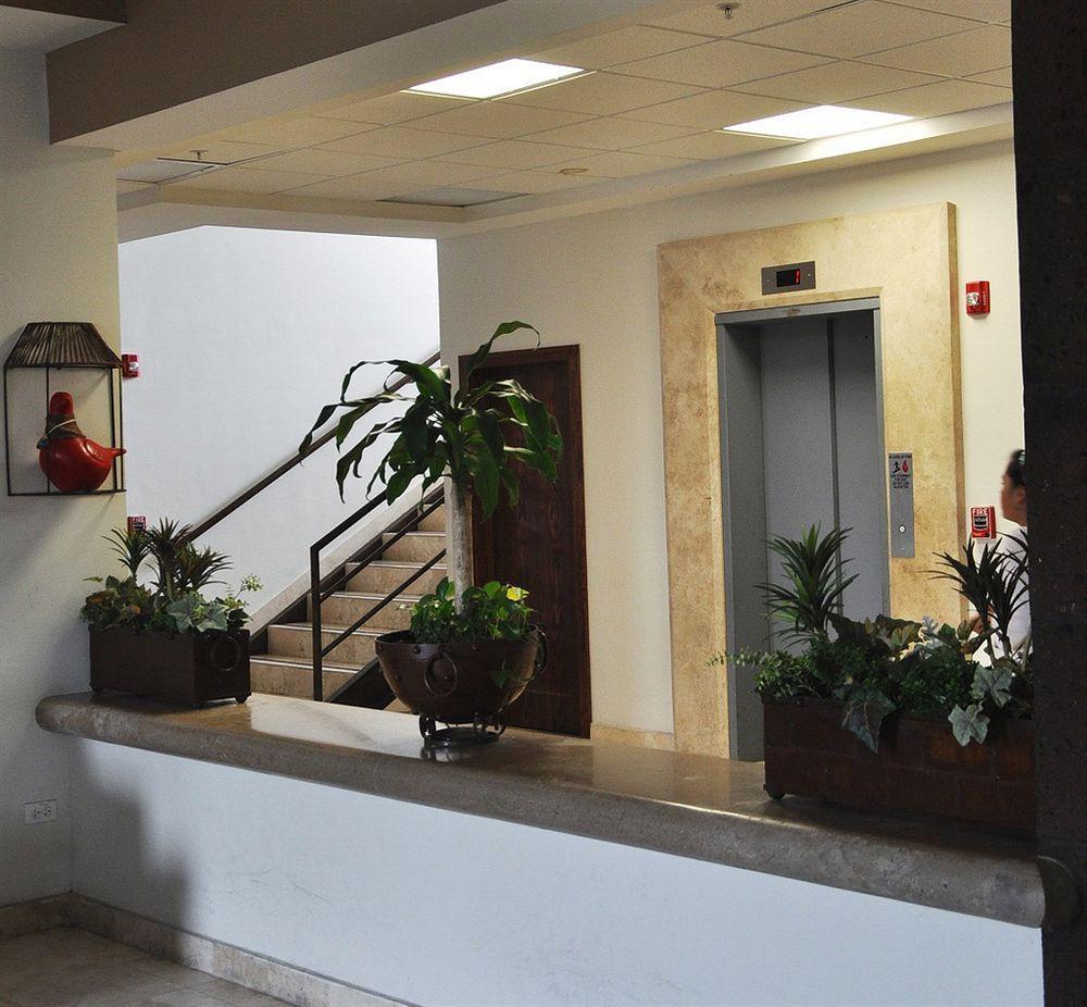 Hotel Conquistador By Us Consulate