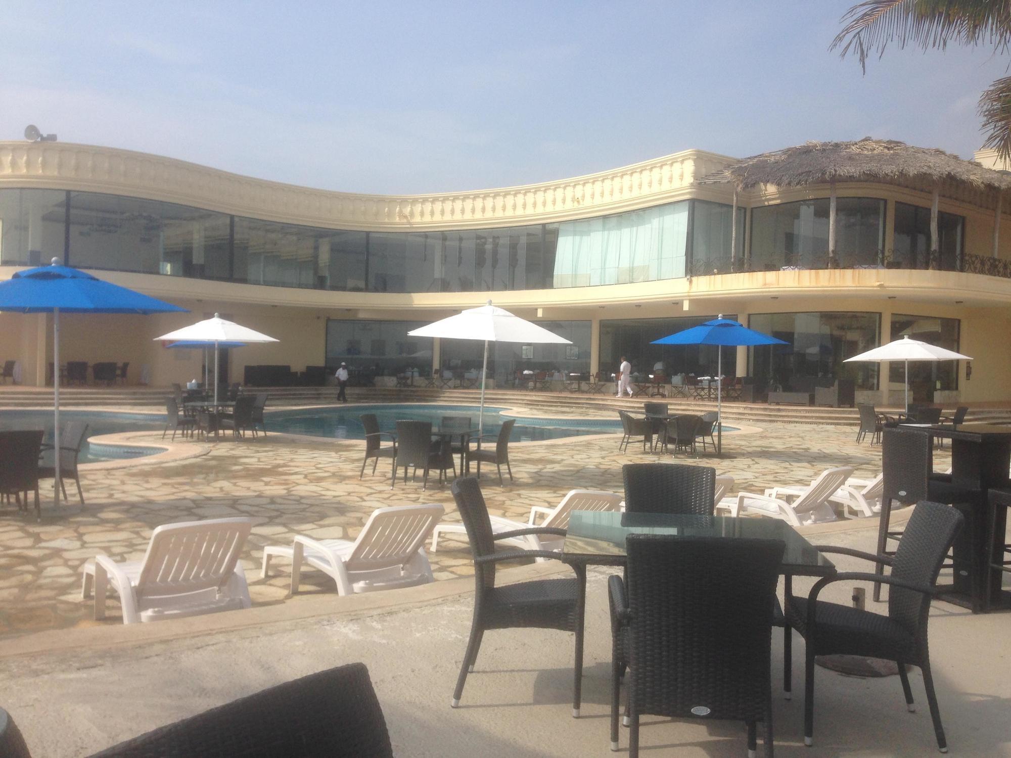 Hotel Arenas Del Mar 5*