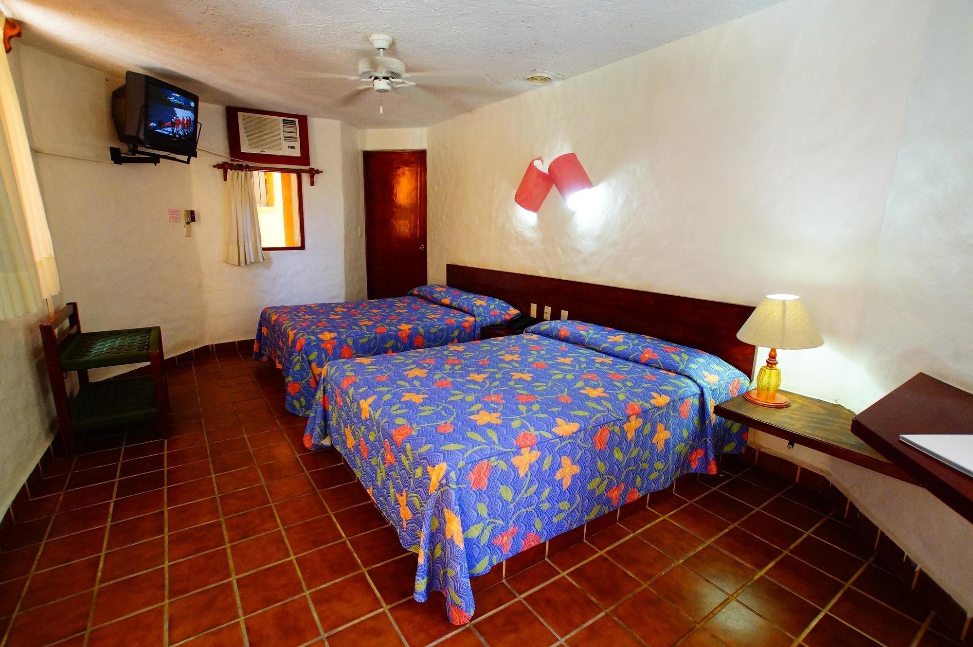 Miramar Hotel 3*