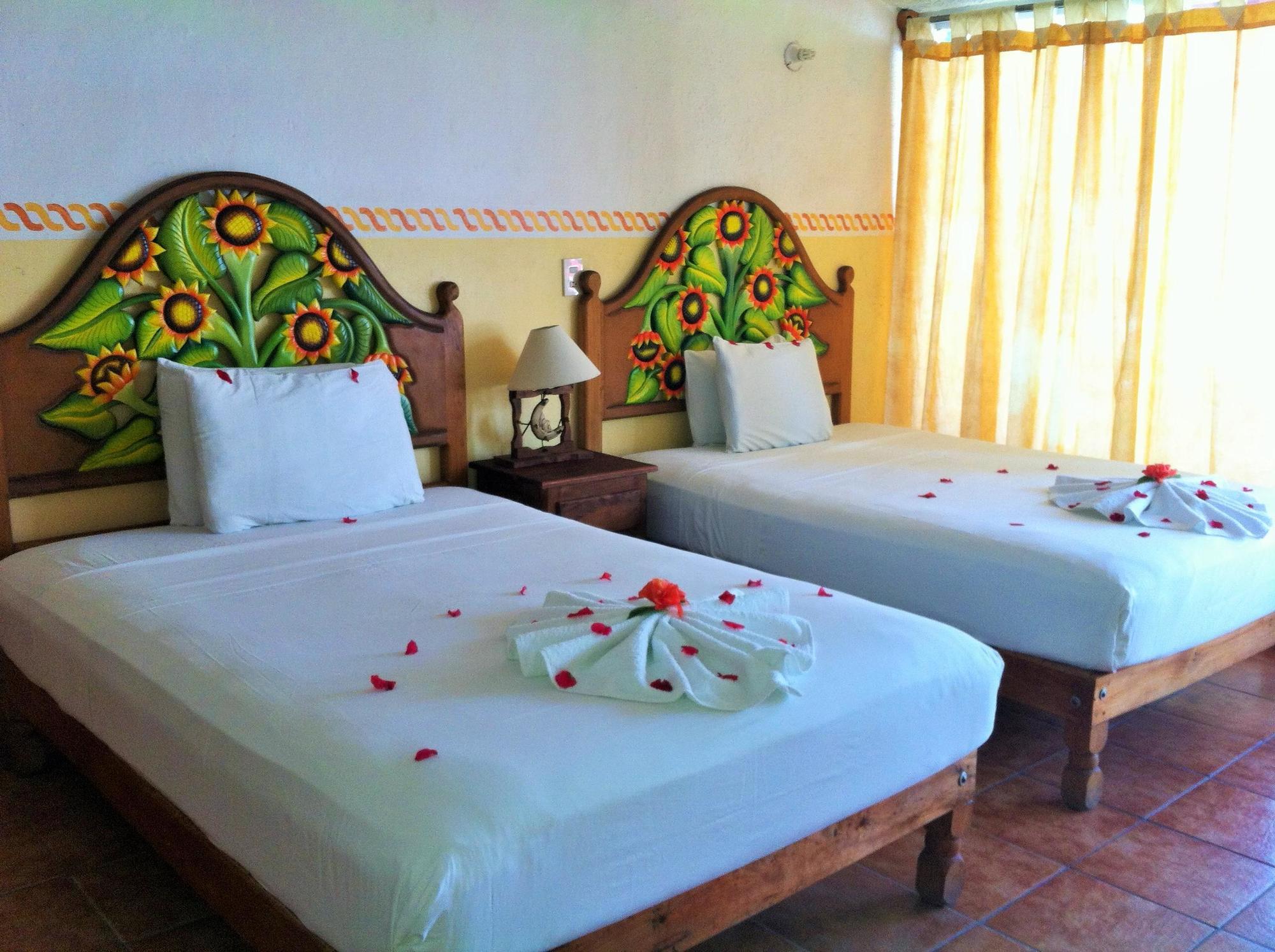 Casa De La Palma Hotel Zihuatanejo