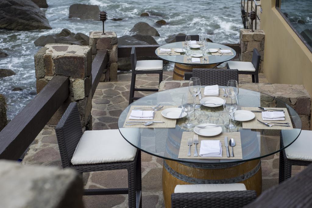 Hotel Punta Morro
