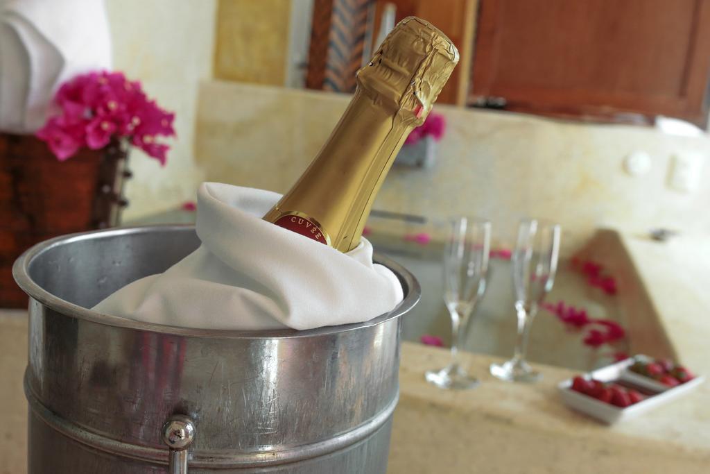 Hotel Hacienda Sepulveda & (adults Only) 4*