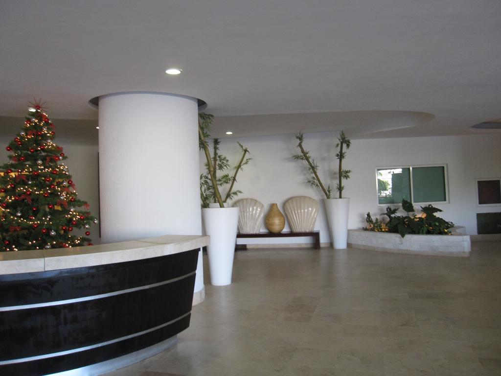 Bay View Grand Marina 1605 Sur Ixtapa (Guerrero)