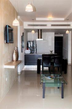 Hotel Barcelona Tower Cancun