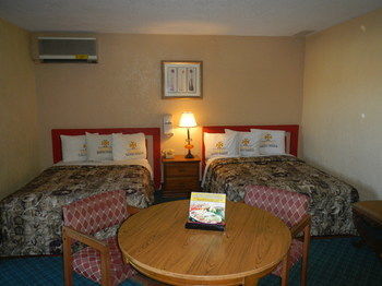 Santo Tomas 3*