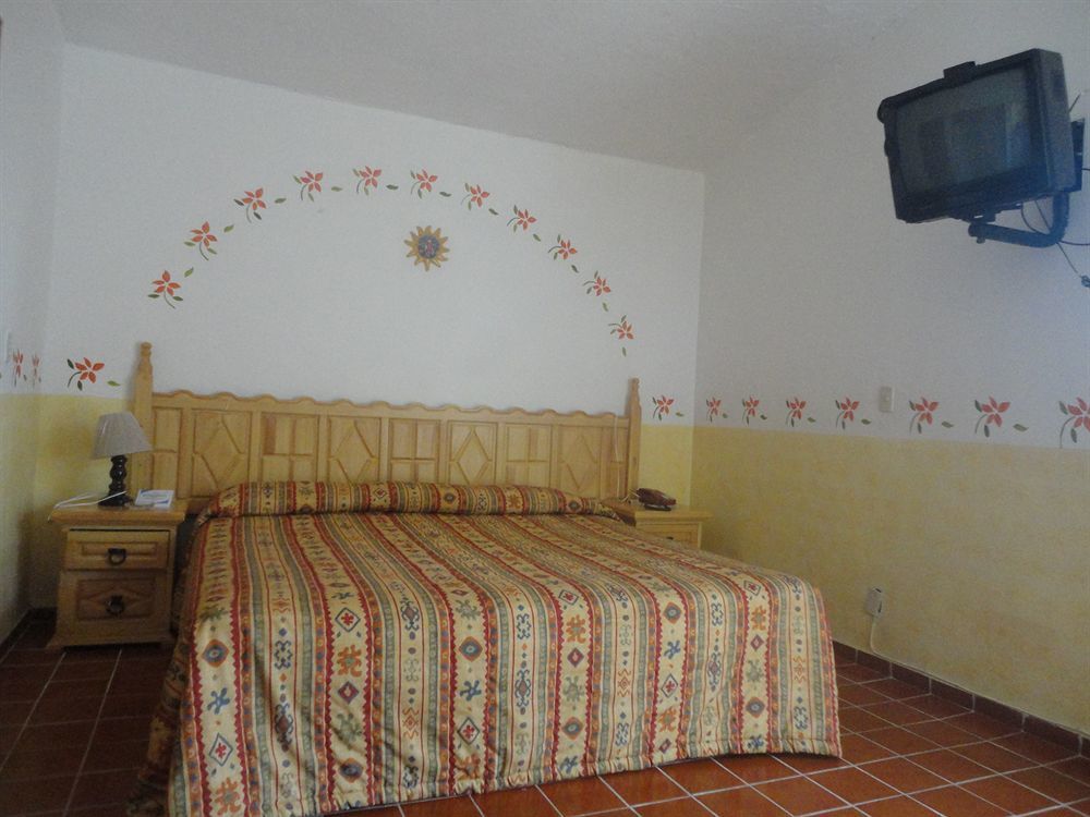 Hotel De La Montana 3*