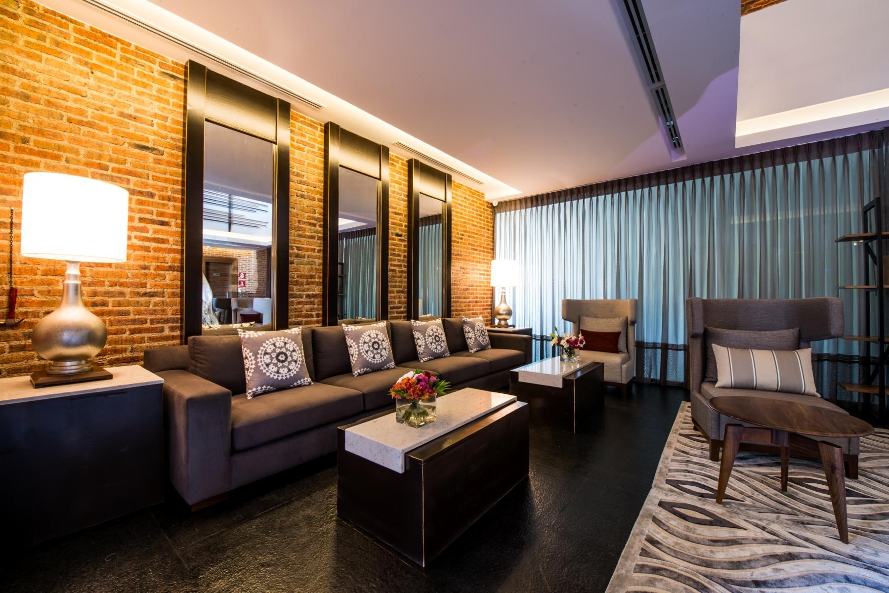 Square Small Luxury - Providencia 4*