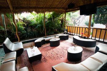Paradise Boutique & Lounge Hotel