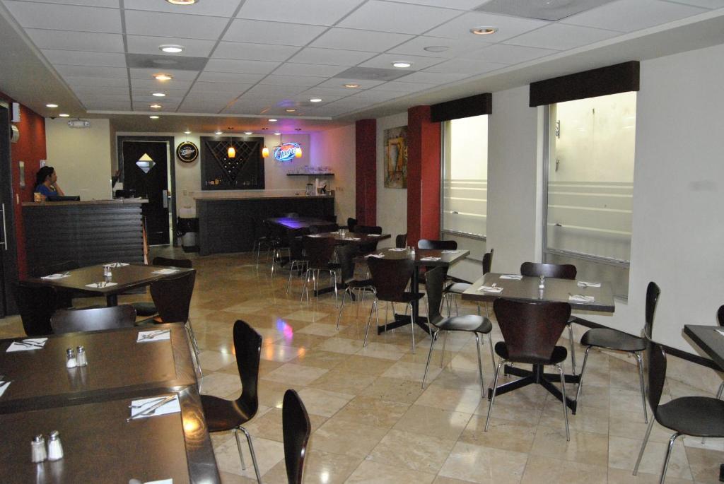Hotel Alameda Express 4*
