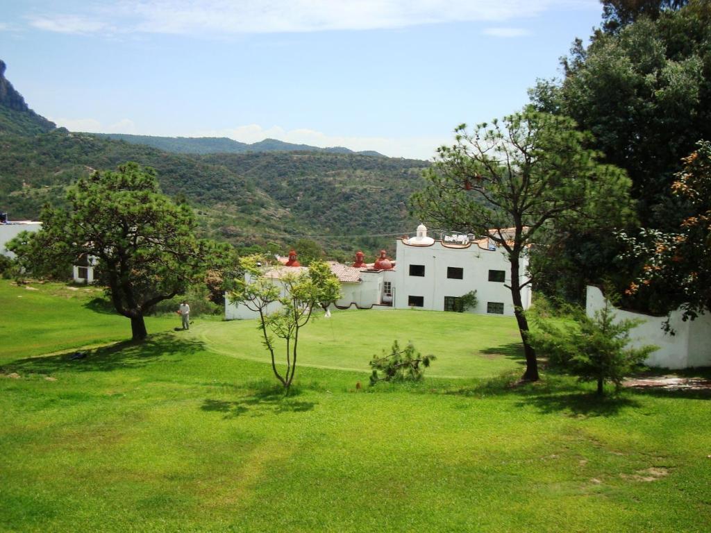 De La Montana Hotel