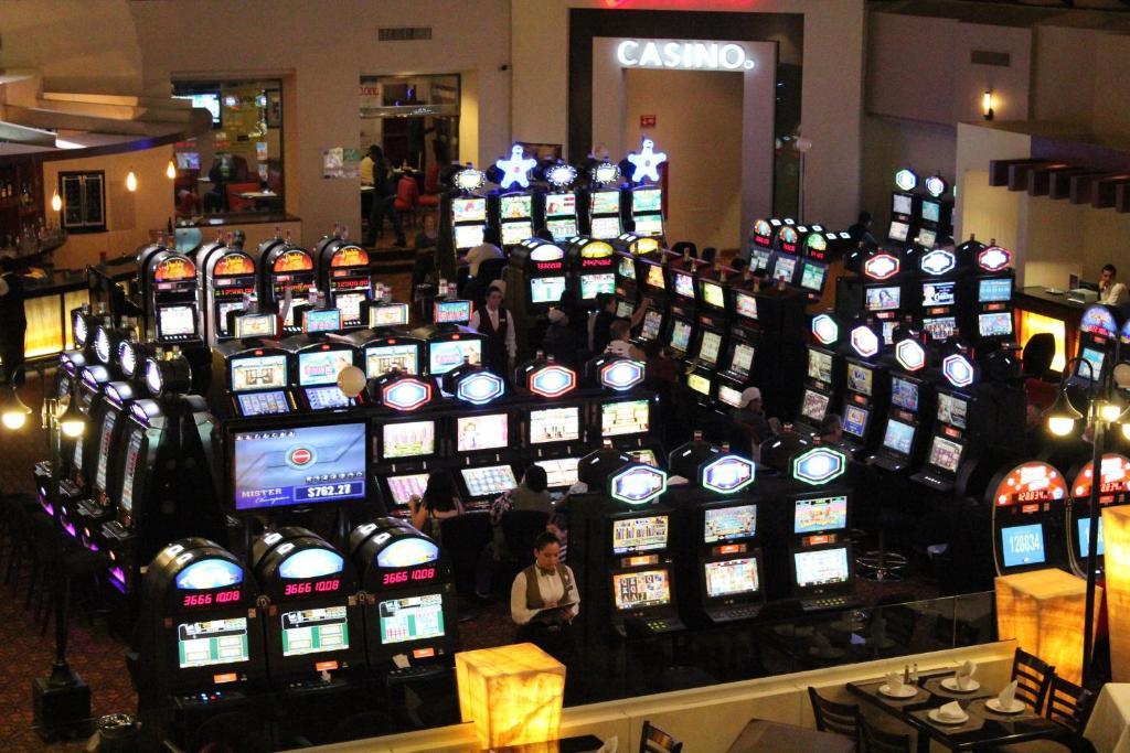 Pueblo Amigo Plaza Y Casino