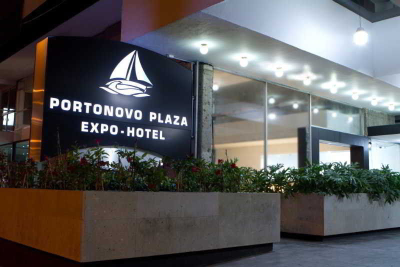 Portonovo Plaza Expo 3*