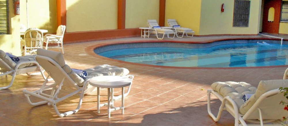 La Pinta Hotel 3*