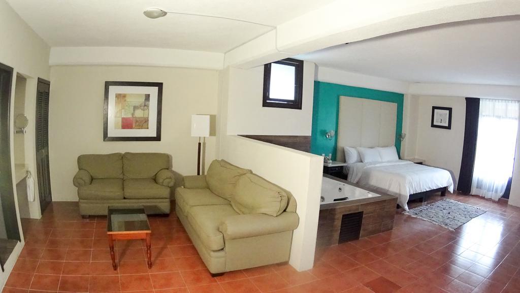 Santa Fe Hotel Tlatlauquitepec