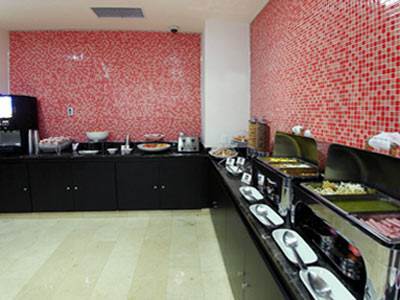 One Forum Hotel 3*