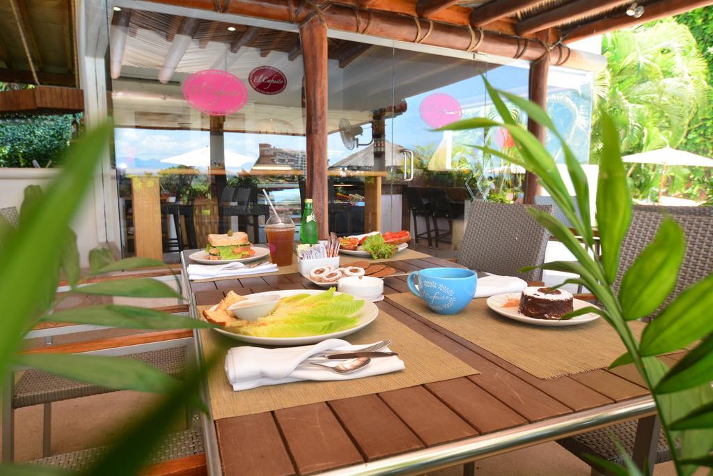 Pacifica Ixtapa Hotel