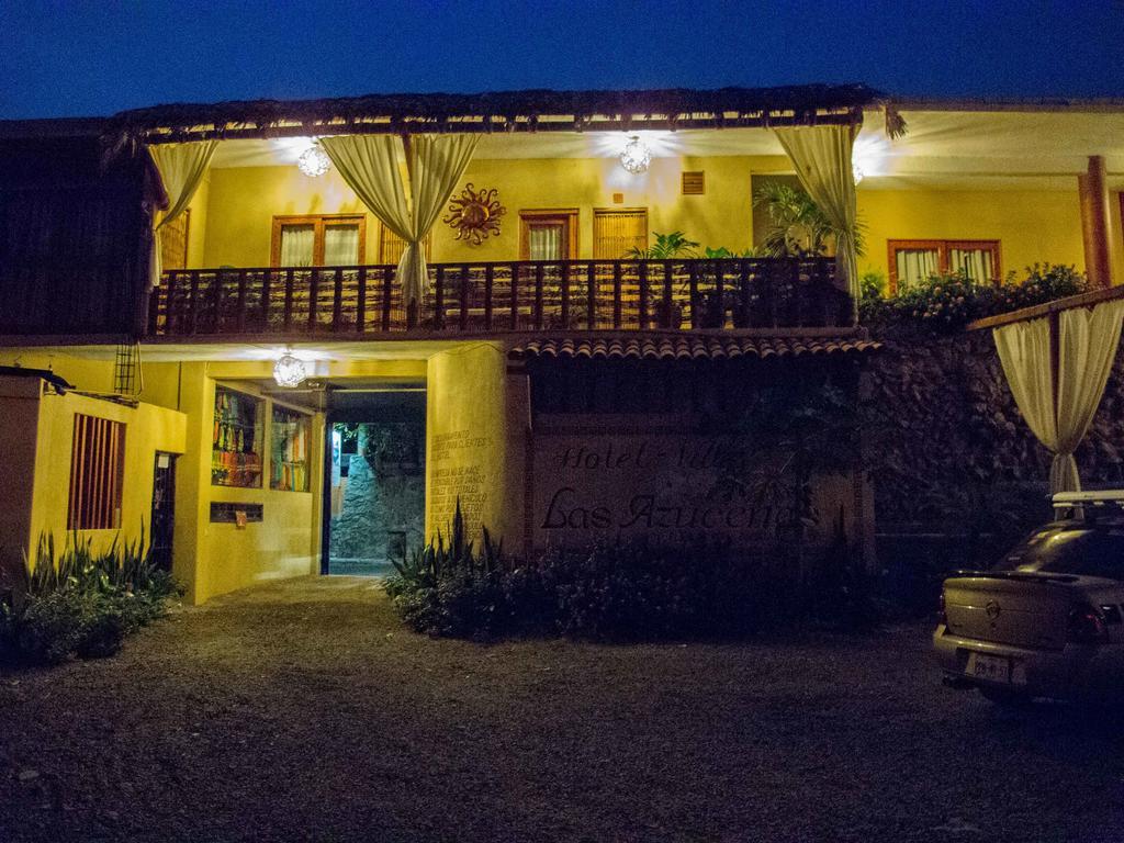 Hotel Azucenas Zihuatanejo