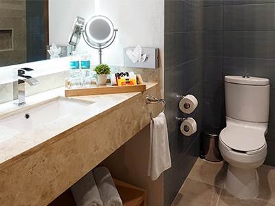 Hit Hoteles Aeropuerto Hotel 4*