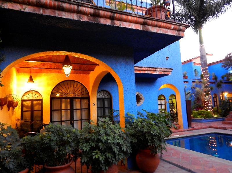 La Del Ensueno Boutique