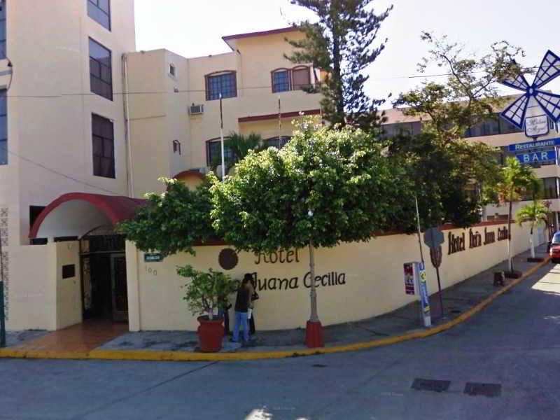 Dona Juana Cecilia Plaza Jalisco 3*