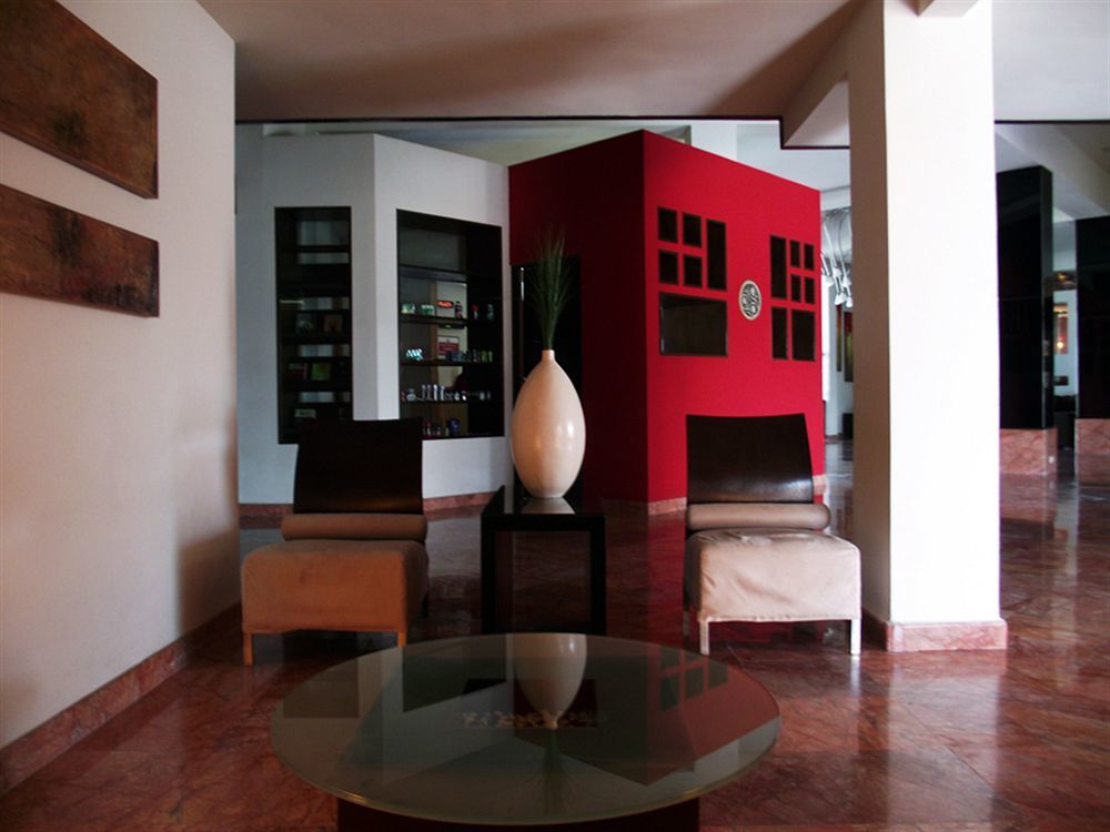 Hotel Colon Plaza 4*