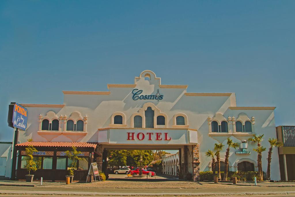 Hotel Cosmos Don Carlos 3*