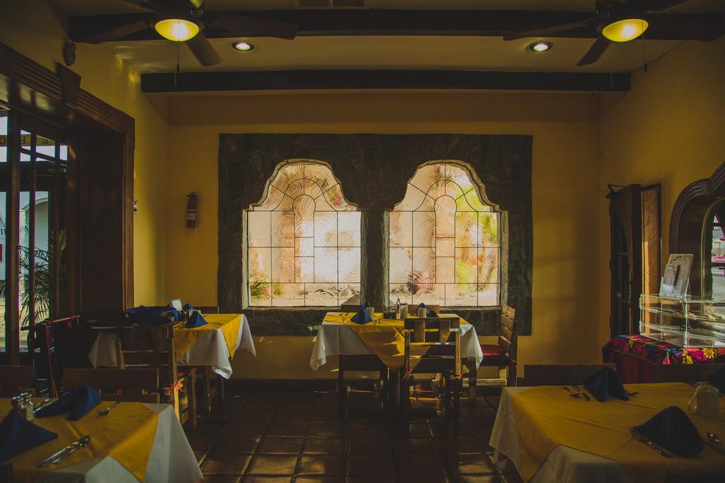 Hotel Cosmos Don Carlos Mexicali
