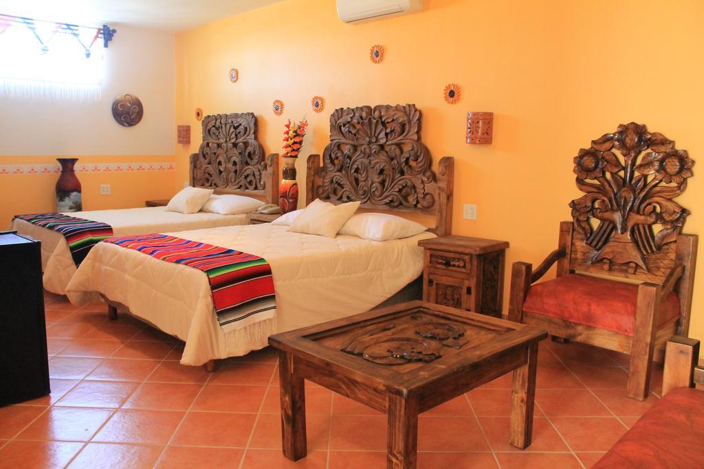 Hotel Cielito Lindo
