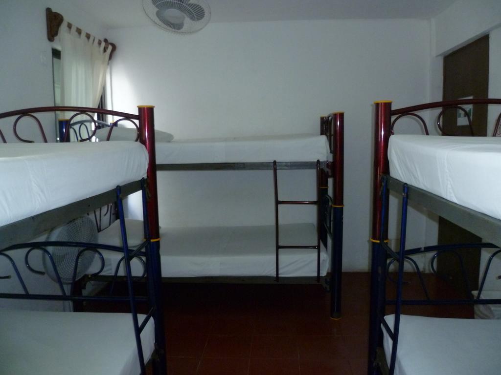 Hostal Haina Hostel