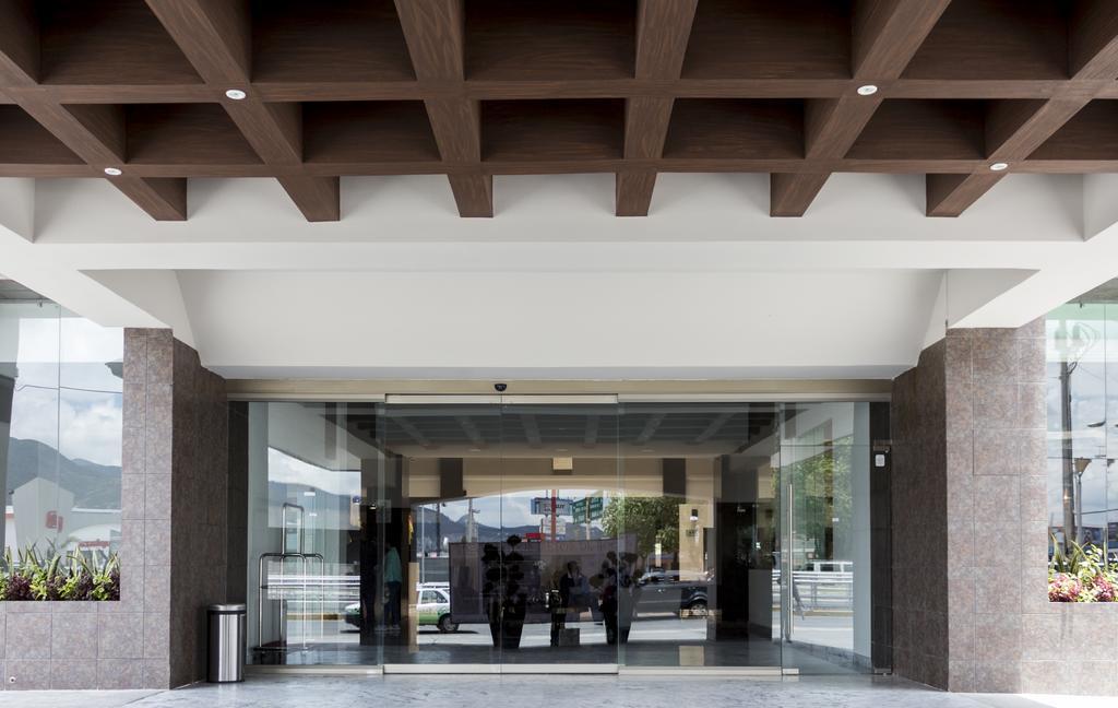 Hotel Western Santa Cecilia