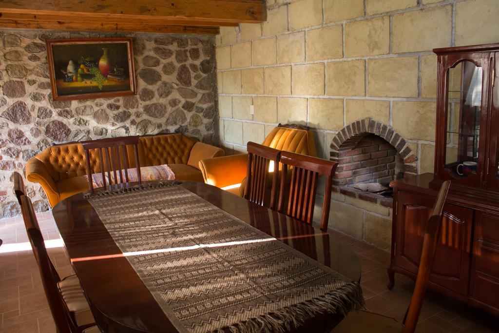 Rancho Madronos Country house Villa del Carbon